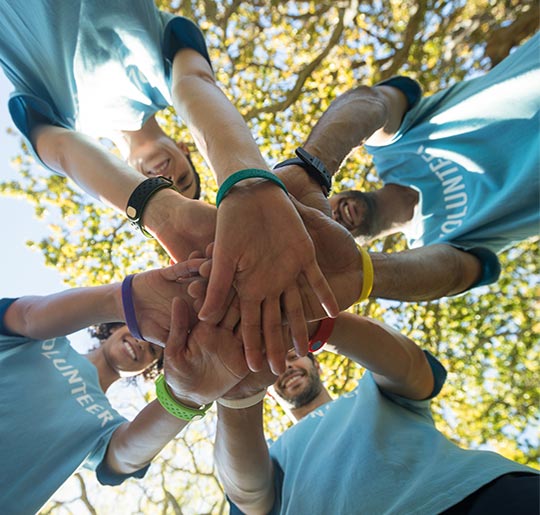 All hands in volunteering